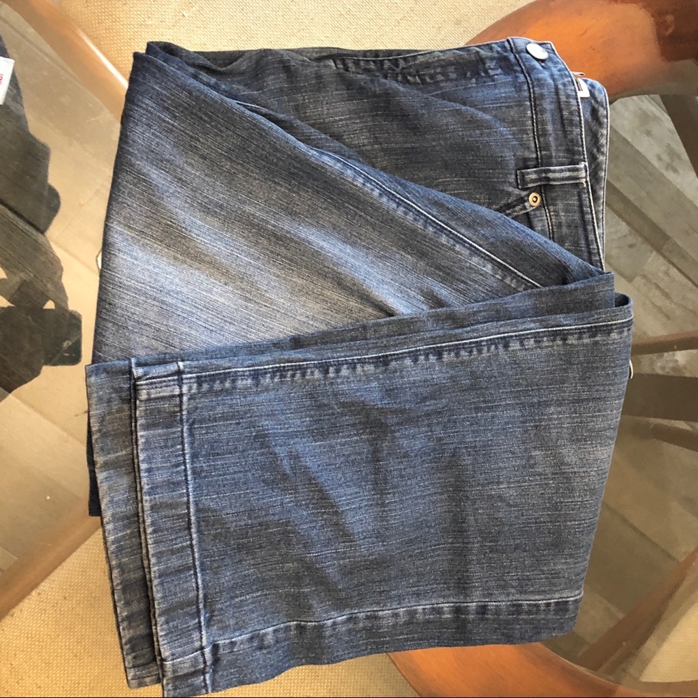 🎉5 for $25 sale🎉 Jones New York jeans 16W